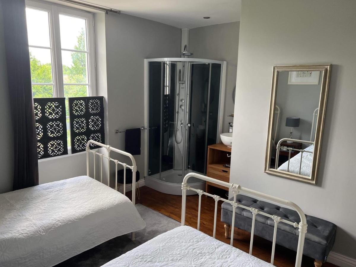 Bed and Breakfast Le Relais D'Aulnay Aulnay  Экстерьер фото