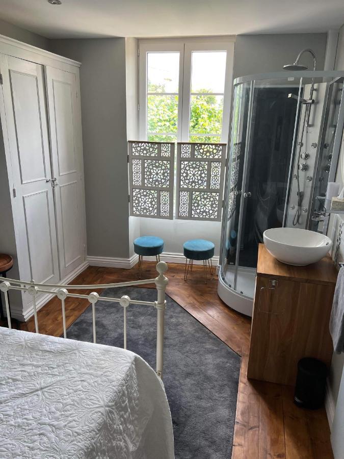 Bed and Breakfast Le Relais D'Aulnay Aulnay  Экстерьер фото