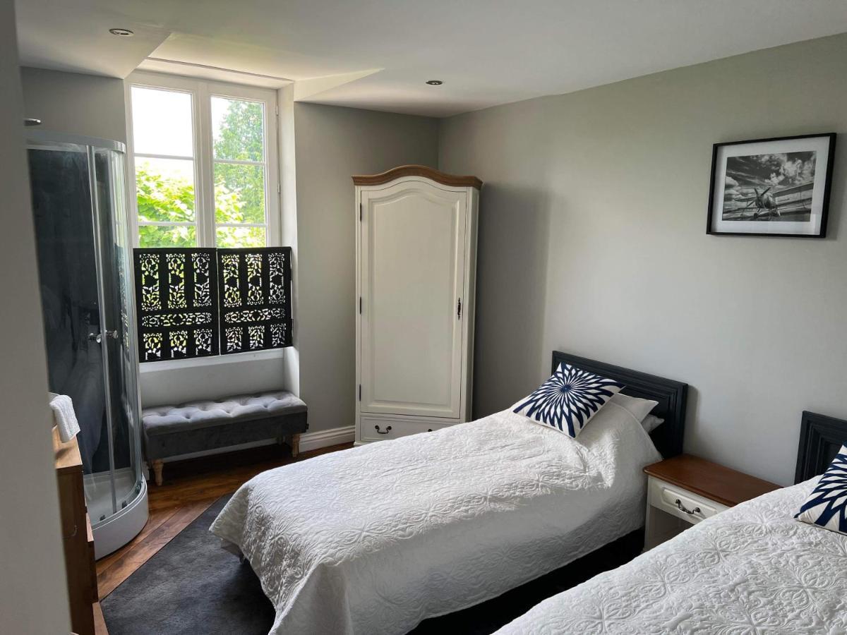 Bed and Breakfast Le Relais D'Aulnay Aulnay  Экстерьер фото