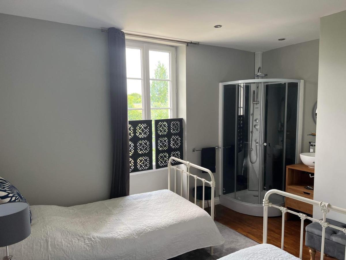 Bed and Breakfast Le Relais D'Aulnay Aulnay  Экстерьер фото