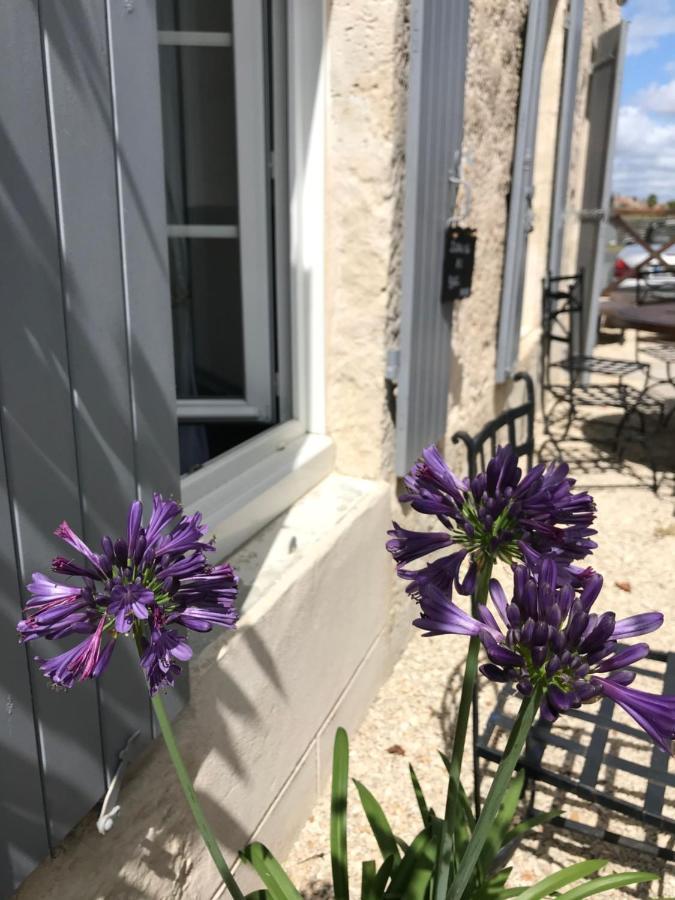 Bed and Breakfast Le Relais D'Aulnay Aulnay  Экстерьер фото